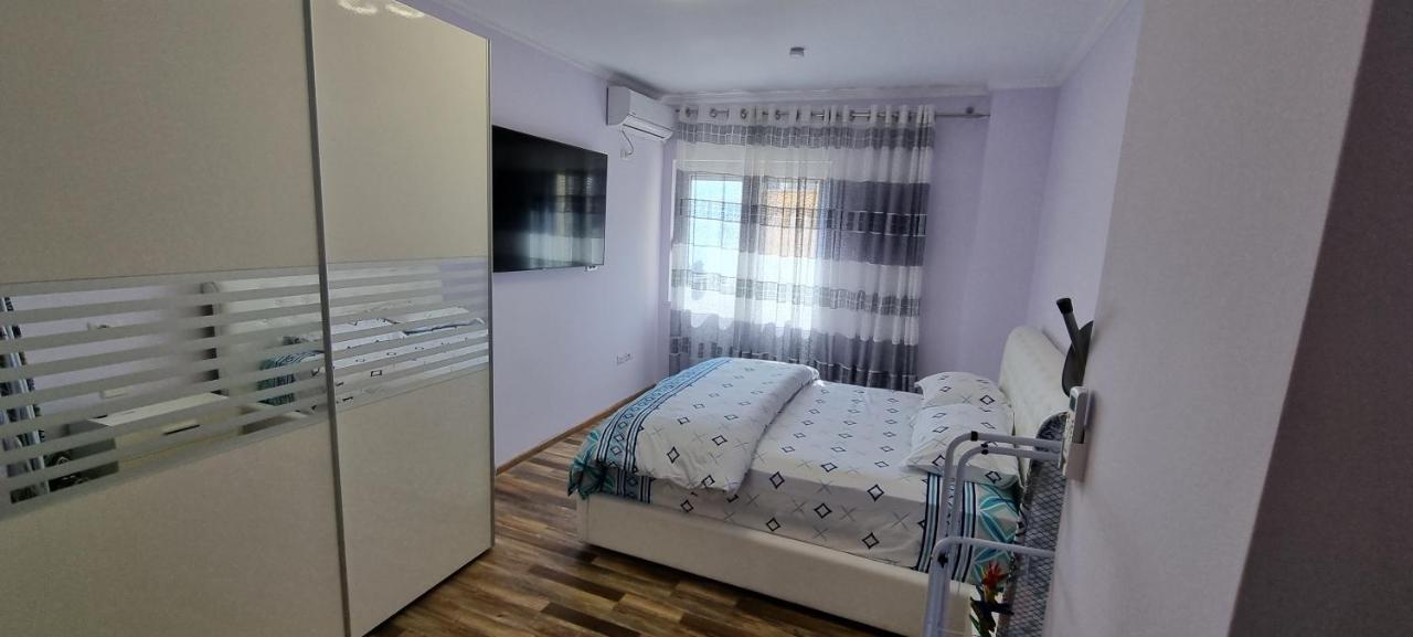 Apartment Sea View Durrës Esterno foto